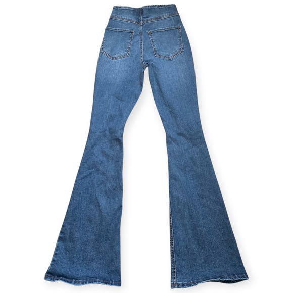 Tinseltown Hi-Rise Pull On Flares, Size 0 - Picture 4 of 10